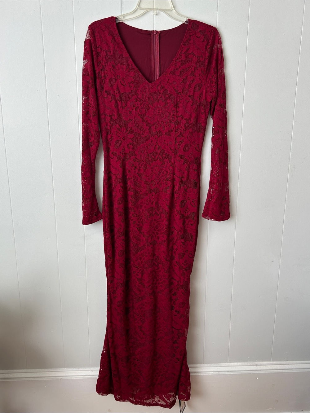 Ekaliy Deep Red Long-Sleeve Lace V-Neck Gown